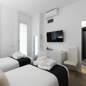 https://borgo-coloniola-lake-view.it-lombardy.com